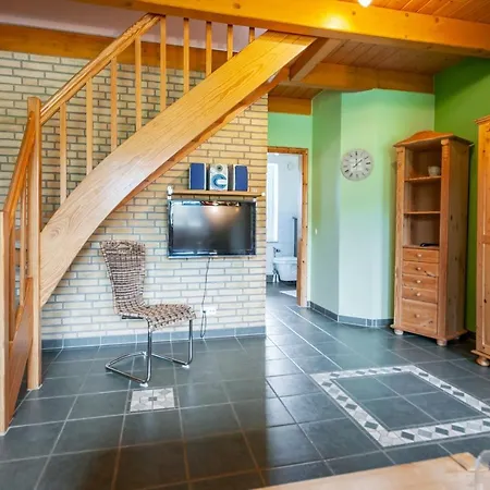 Ferienbauernhof Liesenberg Jagdreihenhaus Wildente بيت للعطل