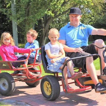 Ferienbauernhof Liesenberg Jagdreihenhaus Wildente بيت للعطل