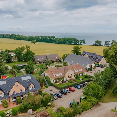 Ferienbauernhof Liesenberg Jagdreihenhaus Wildente * Fehmarn